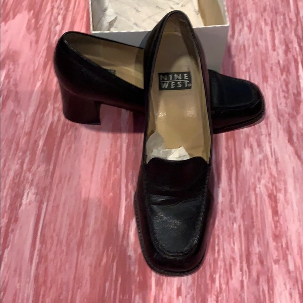 Nine West Black 2.5 Inch Heels, size 8.5